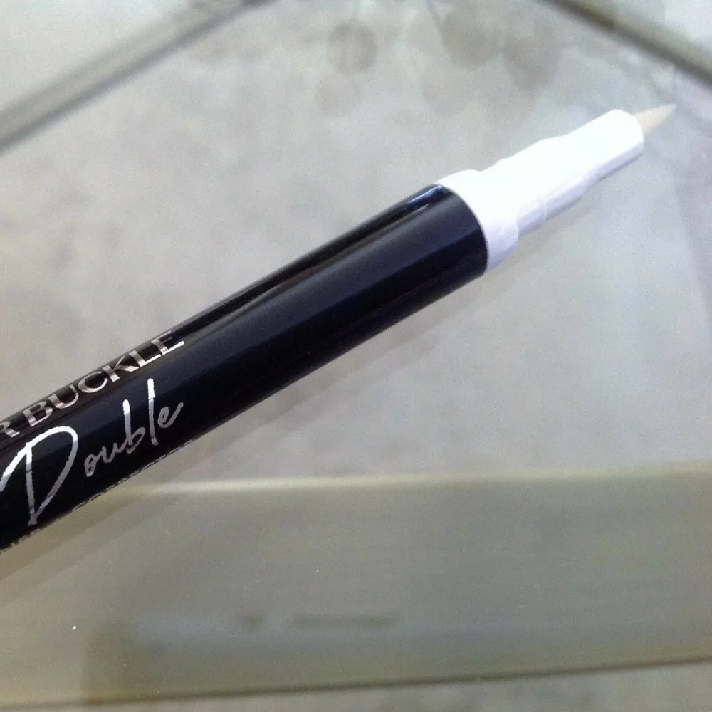 Kristofer Buckle Stunt Double Dual-Ended Liquid Eyeliner and Corrector in Black